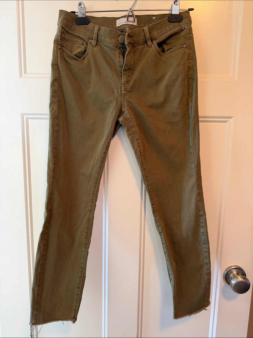 Slim Olive Green Women’s Jeans - Classic Five-Pocket Style